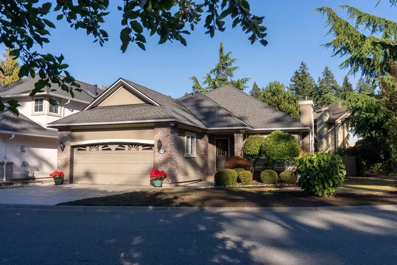2230 140 STREET - photo 4 of 25