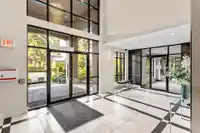 405 15360 20 AVENUE - thumbnail 3