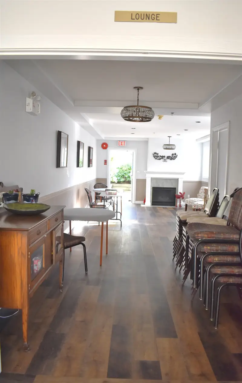 105 45775 SPADINA AVENUE - photo 4 of 16