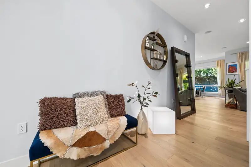 16735 17A AVENUE - photo 3 of 4