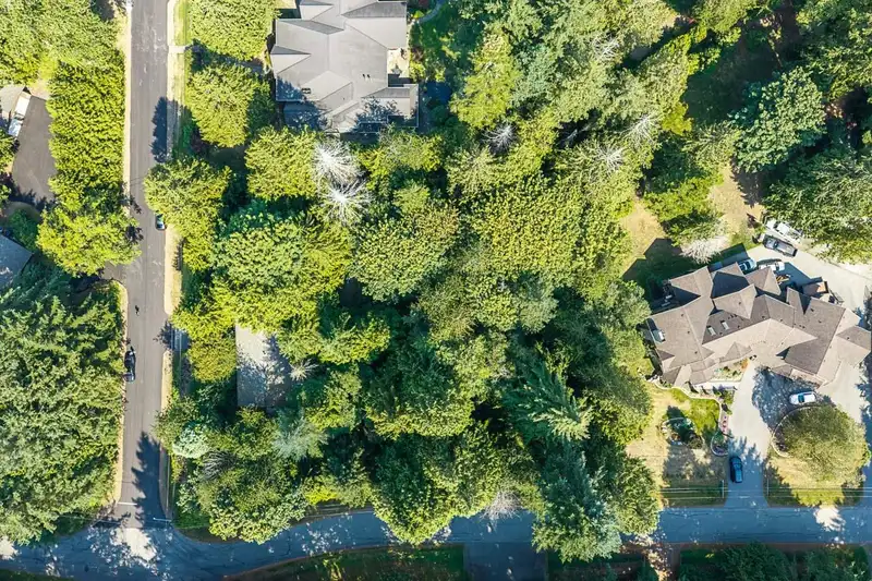 3530 142A STREET - photo 1 of 20