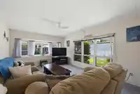 197 1840 160 STREET - thumbnail 5