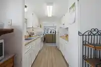197 1840 160 STREET - thumbnail 10