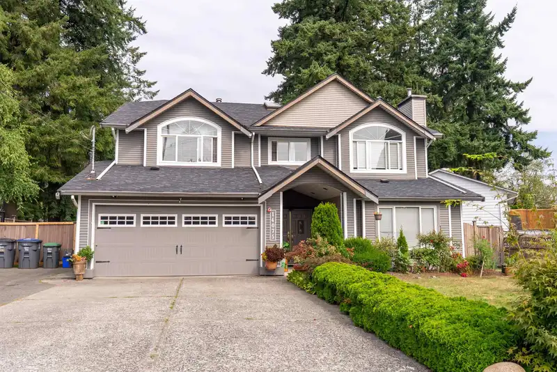 14075 110A AVENUE - photo 1 of 25