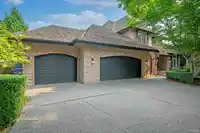 2070 132A STREET - thumbnail 3