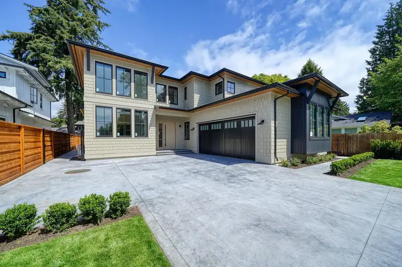 12321 22 AVENUE - photo 1 of 40