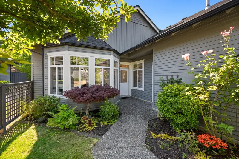 71 14909 32 AVENUE - photo 1 of 37