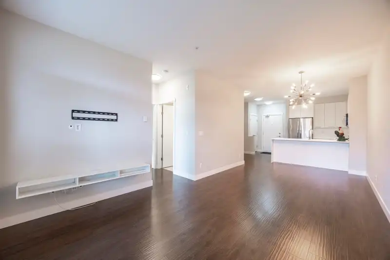 204 15188 29A AVENUE - photo 4 of 26