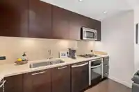 #905 1473 JOHNSTON ROAD - thumbnail 12