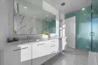 2502 1588 JOHNSTON ROAD - thumbnail 21