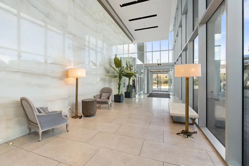 3302 1888 GILMORE AVENUE - photo 2 of 24