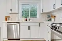 1 1434 EVERALL STREET - thumbnail 2
