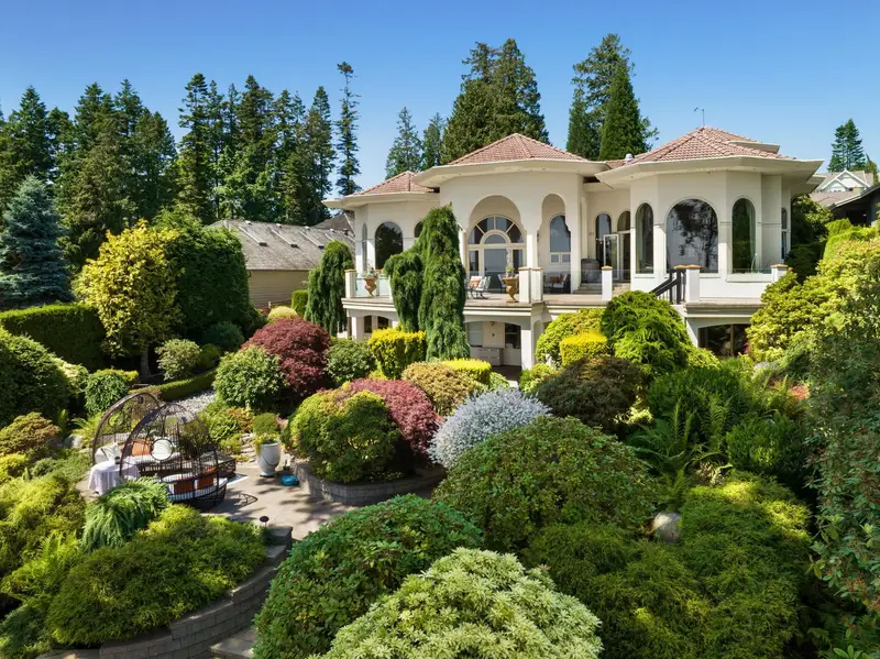 13464 13A AVENUE - photo 3 of 25