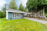 14694 17 AVENUE - thumbnail 3