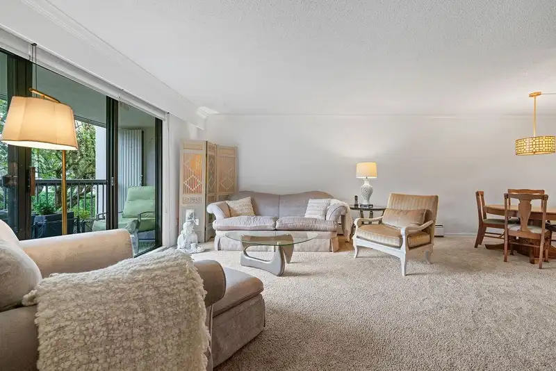 202 1355 FIR STREET - photo 3 of 37