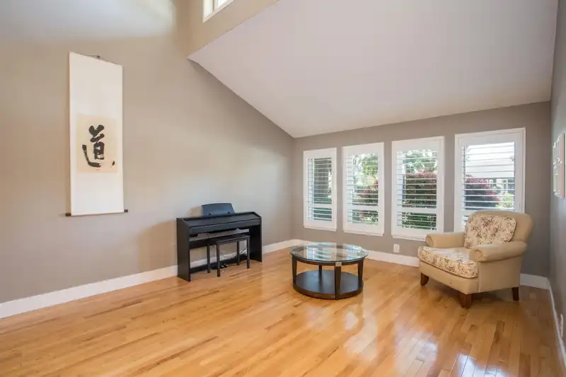 1754 142 STREET - photo 2 of 38