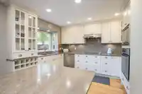 1754 142 STREET - thumbnail 10