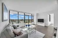 1009 1588 JOHNSTON ROAD - thumbnail 5