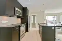 213 2970 KING GEORGE BOULEVARD - thumbnail 8