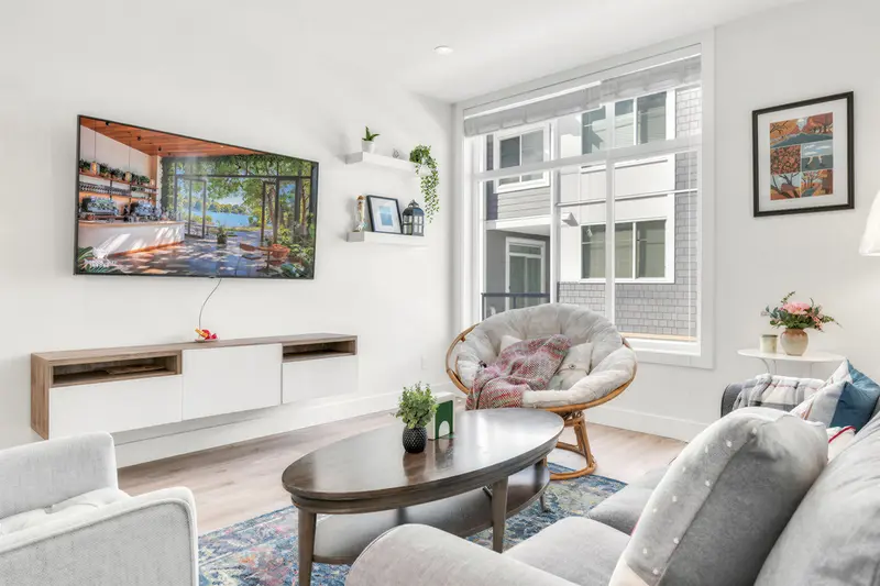 13 2328 167A STREET - photo 2 of 25