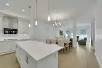 16771 17 AVENUE - thumbnail 13
