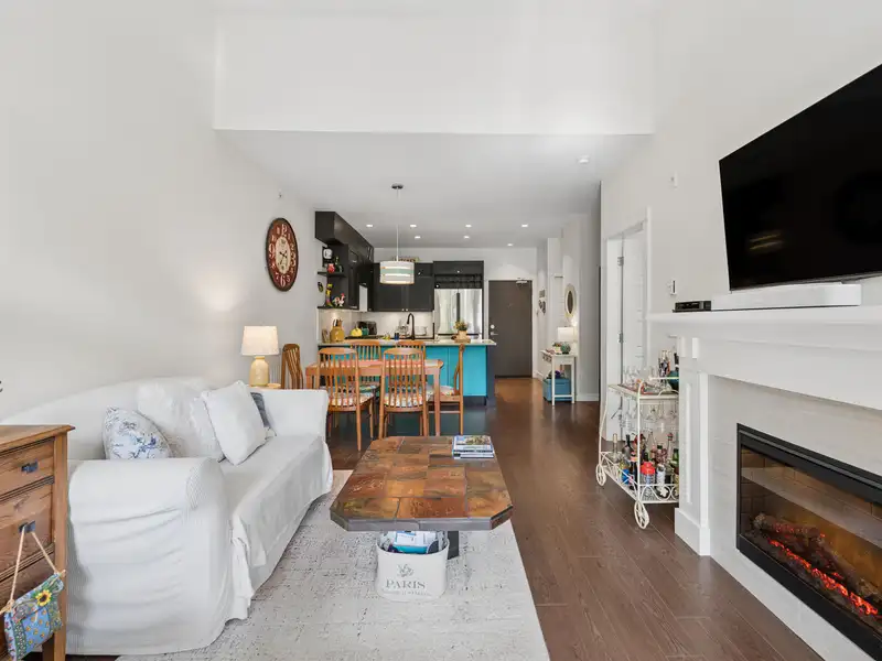 308 15185 36 AVENUE - photo 4 of 29
