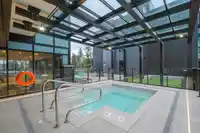 1006 1588 JOHNSTON ROAD - thumbnail 32