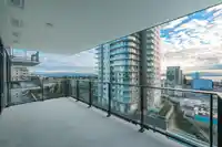 1006 1588 JOHNSTON ROAD - thumbnail 8