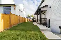 102 1840 165A STREET - thumbnail 3