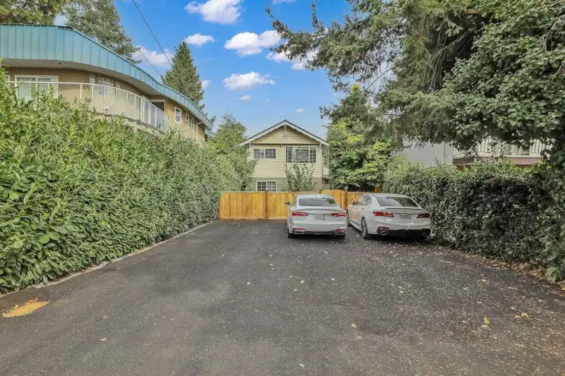 866 FINLAY STREET - photo 1 of 25