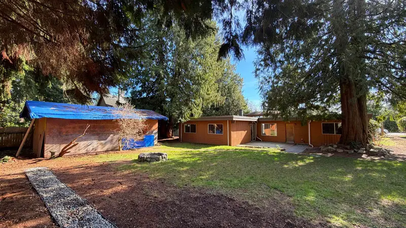 1112 SUNNYSIDE ROAD - photo 3 of 12