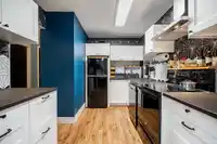 301 1561 VIDAL STREET - thumbnail 1