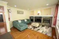 11 3502 150A STREET - thumbnail 2