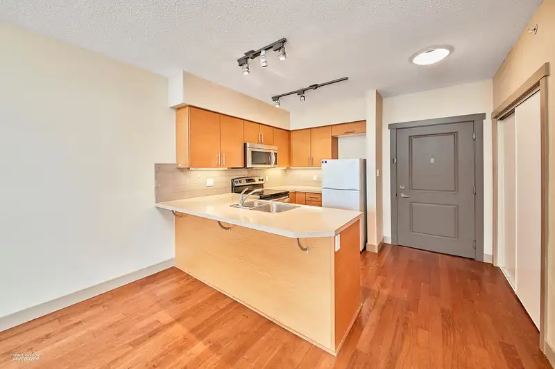 415 9009 CORNERSTONE MEWS - photo 4 of 20