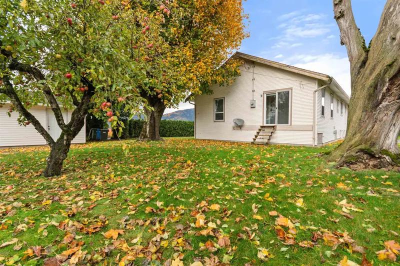 39965 NO. 5 ROAD - photo 2 of 25