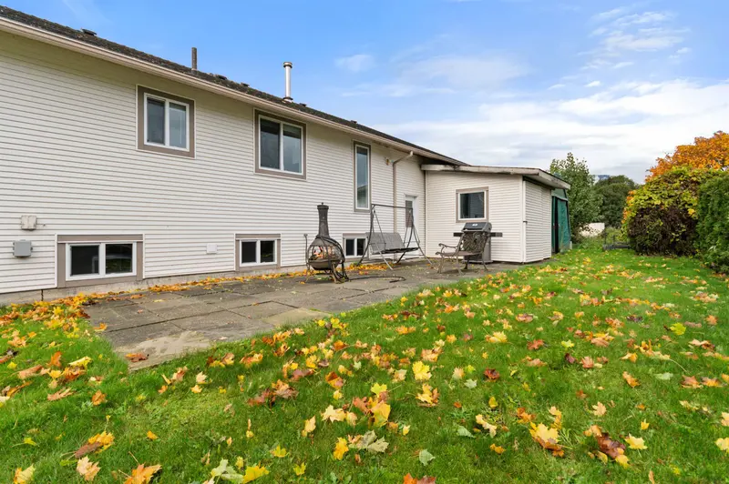 39965 NO. 5 ROAD - photo 4 of 25