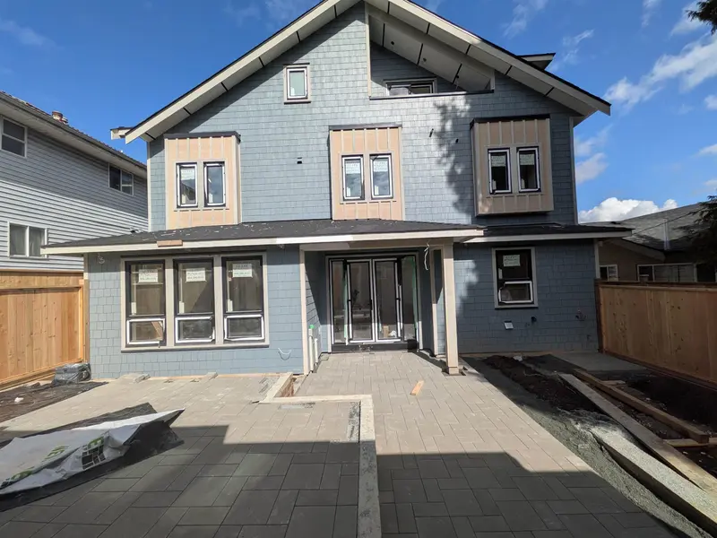 918 E 16TH AVENUE - photo 1 of 10