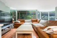 101 15111 RUSSELL AVENUE - thumbnail 3