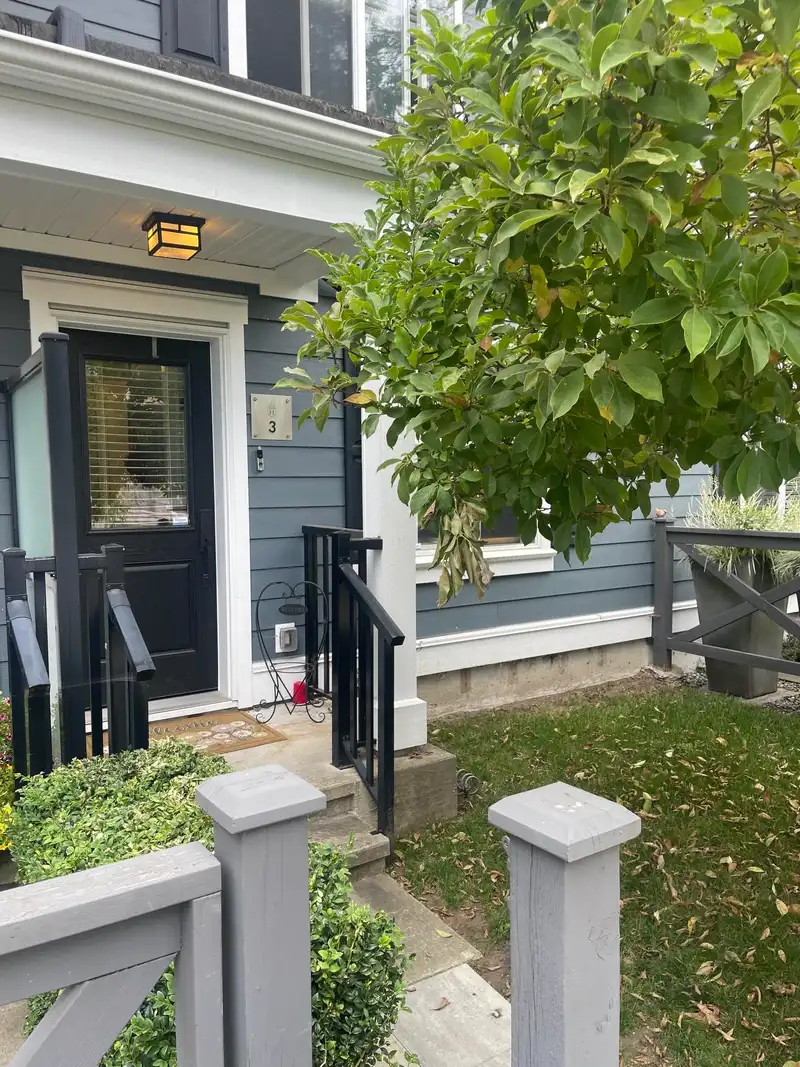 3 16458 23A AVENUE - photo 1 of 1