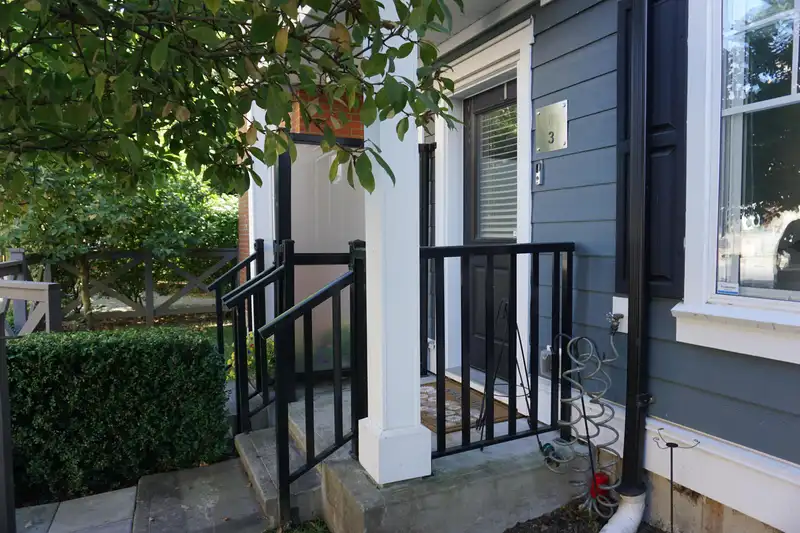3 16458 23A AVENUE - photo 2 of 25