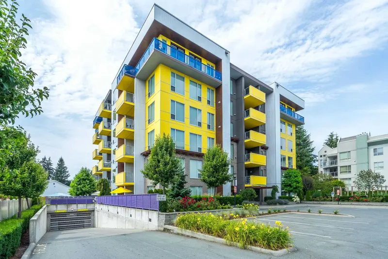 307 2555 WARE STREET - photo 4 of 25