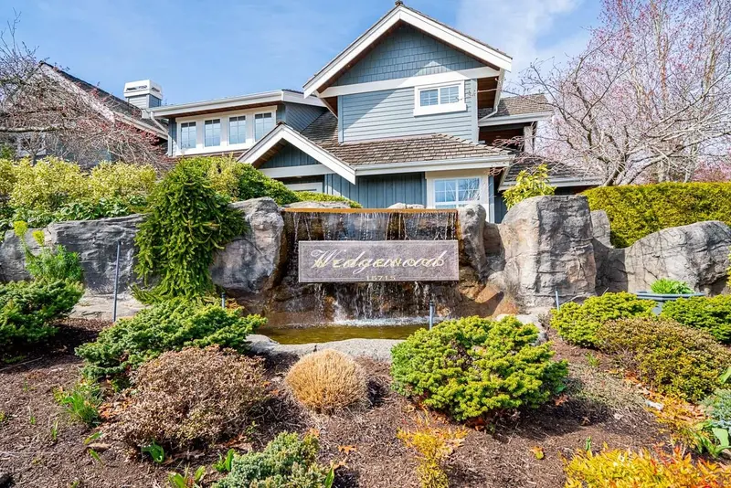 73 15715 34 AVENUE - photo 3 of 25