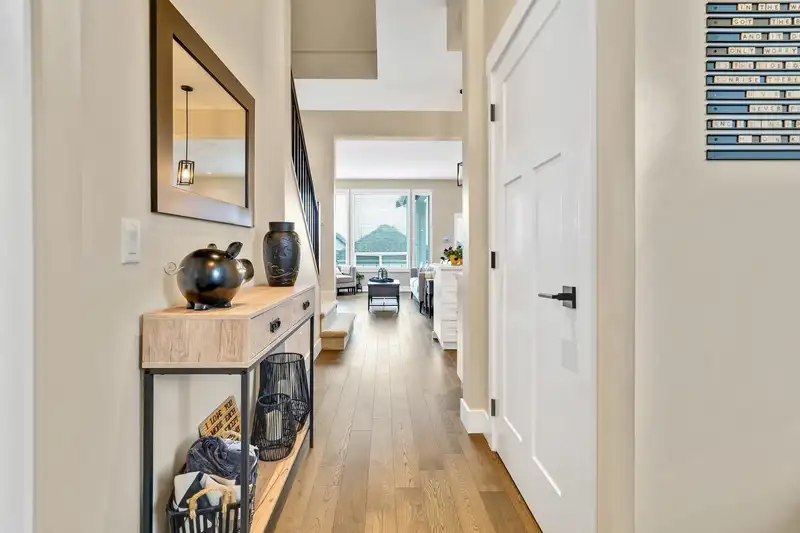 2135 165 STREET - photo 2 of 40