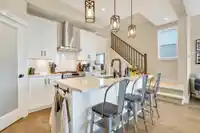 2135 165 STREET - thumbnail 6