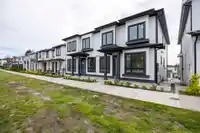 16730 16 AVENUE - thumbnail 3