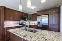 210 13959 16 AVENUE - thumbnail 4