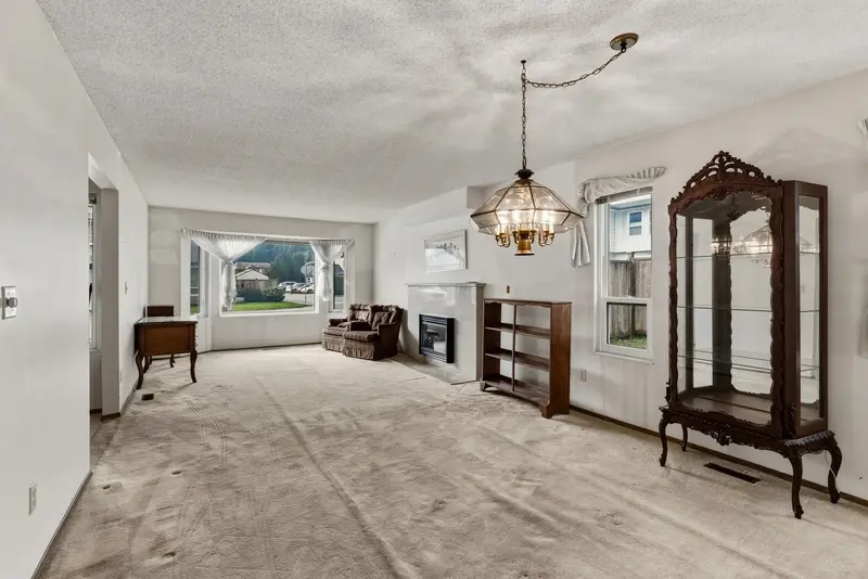 1298 NOVAK DRIVE - photo 4 of 25