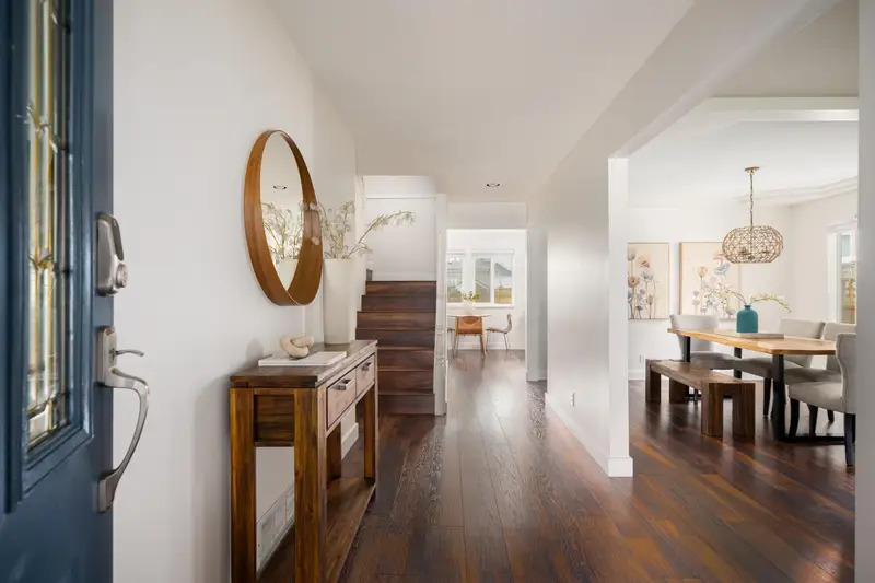 8572 164A STREET - photo 2 of 25