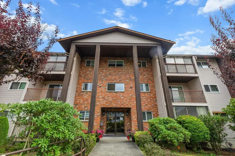 303 32910 AMICUS PLACE - photo 3 of 25