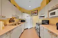 309 15111 RUSSELL AVENUE - thumbnail 28